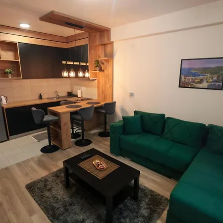 Zeus * ג'אגודינה